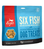 Snack para gatos ORIJEN Six Fish Cat Treats 35 gr 🐱